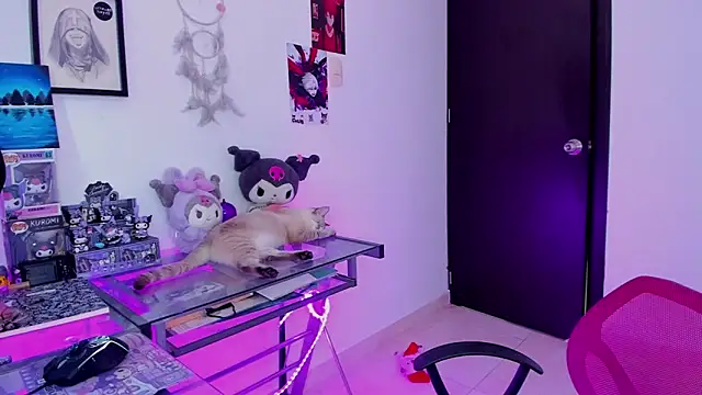 KeitaMoon online show from March 4, 2026, 1:41 pm