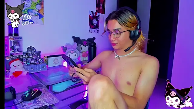 KeitaMoon online show from November 12, 2025, 2:59 am