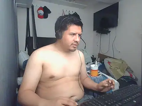 Xxxristiano online show from February 11, 2026, 1:55 pm