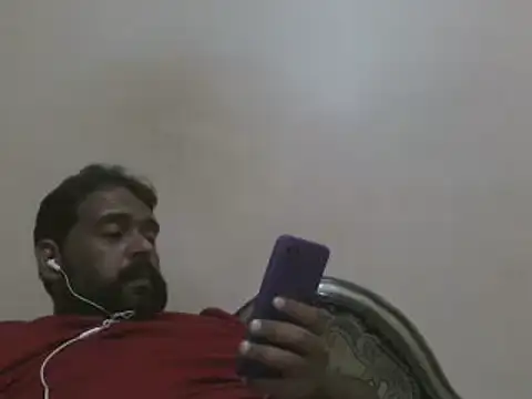 elpoop7305 online show from October 25, 2025, 12:10 am