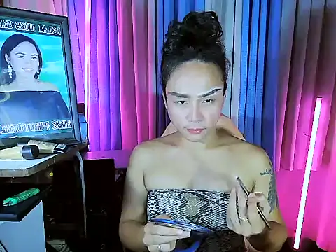 Snapshot of YourNikkieXxx chatting on June 11, 2026, 7:55 pm YourNikkieXxx online show from June 11, 2026, 7:55 pm