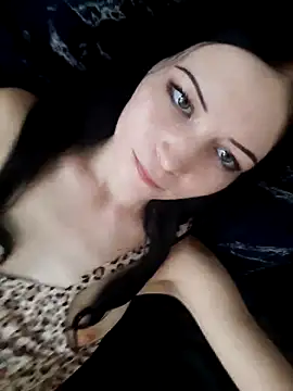 DragonFoxie online show from September 11, 2025, 11:32 am