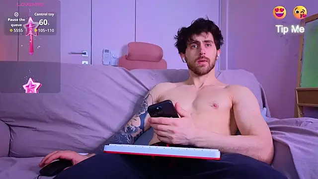 Oscar Miller  online show from April 19, 2026, 7:31 am