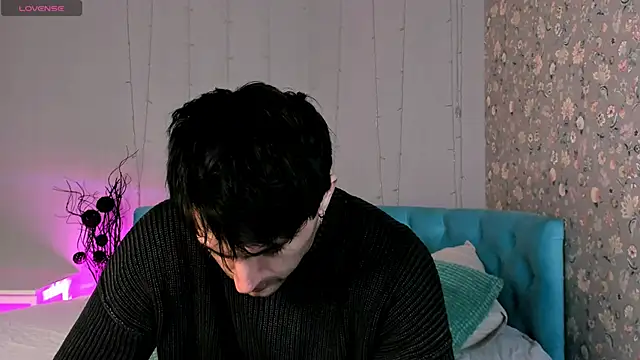 Snapshot of Oscar_Miller_ chatting on February 8, 2026, 9:45 pm Oscar Miller online show from February 8, 2026, 9:45 pm