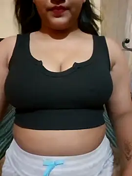 Malikaa-baby5 online show from June 12, 2026, 2:04 pm