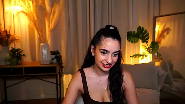 miilky wayy online show from October 16, 2025, 4:37 pm