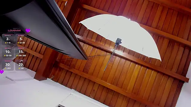 Snapshot of JenniferAuriston chatting on September 13, 2025, 8:42 pm JenniferAuriston online show from September 13, 2025, 8:42 pm