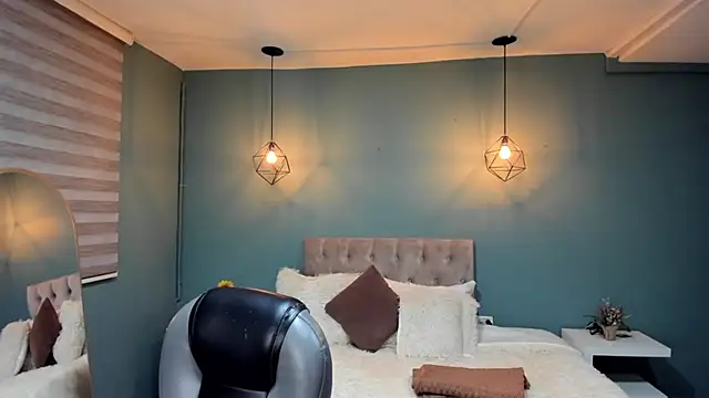 Miss Cataleya   online show from October 28, 2025, 11:31 am