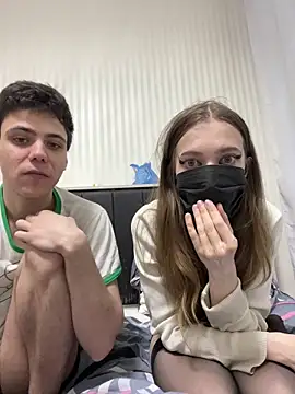 lovburger online show from April 23, 2026, 2:51 pm