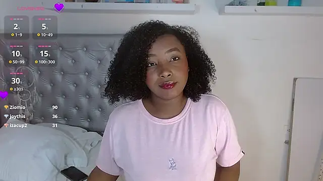 angiellam online show from November 5, 2025, 3:59 pm