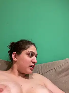 Snapshot of DreamThickCouple chatting on March 9, 2026, 10:57 pm DreamThickCouple online show from March 9, 2026, 10:57 pm