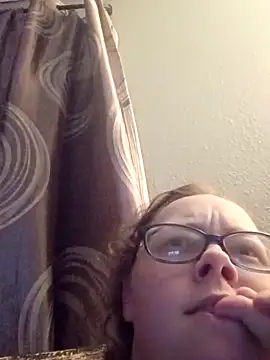 countrymomma online show from December 16, 2025, 12:48 am