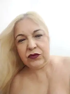 Snapshot of MarielaFerrer chatting on November 9, 2025, 2:32 pm MarielaFerrer online show from November 9, 2025, 2:32 pm