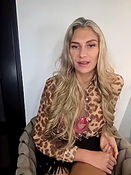 Melody1600 online show from December 22, 2025, 1:39 am