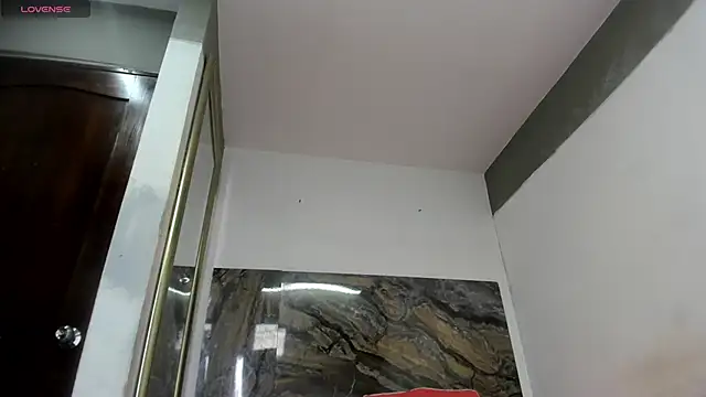 Snapshot of Kristel_05 chatting on November 11, 2025, 12:00 pm Kristel 05 online show from November 11, 2025, 12:00 pm