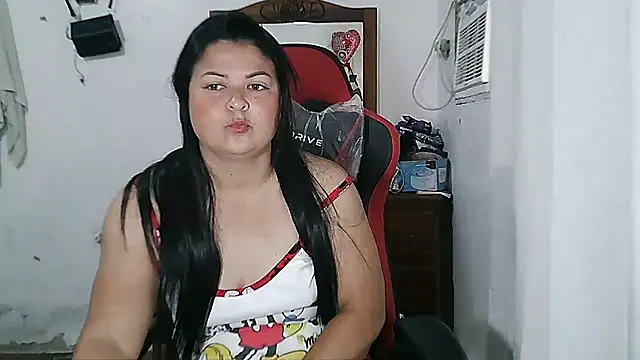 anapaulaa online show from September 10, 2025, 9:36 pm