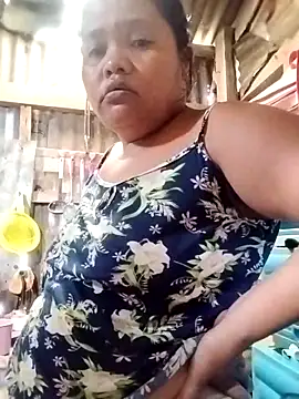 Snapshot of hot_mom13 chatting on September 27, 2025, 6:19 am hot mom13 online show from September 27, 2025, 6:19 am