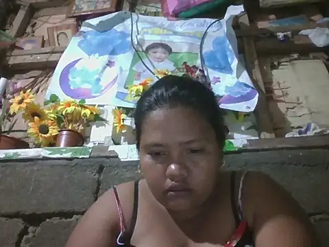 Snapshot of hot_mom13 chatting on October 4, 2025, 11:34 am hot mom13 online show from October 4, 2025, 11:34 am