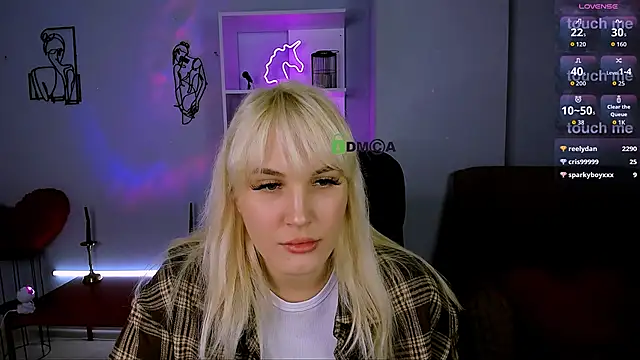 Snapshot of marta_smith chatting on December 1, 2025, 8:10 pm marta smith online show from December 1, 2025, 8:10 pm