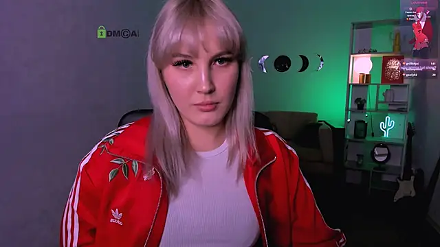 Snapshot of marta_smith chatting on December 15, 2025, 10:32 am marta smith online show from December 15, 2025, 10:32 am