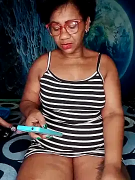 Snapshot of analgetica chatting on October 28, 2025, 11:20 am analgetica online show from October 28, 2025, 11:20 am