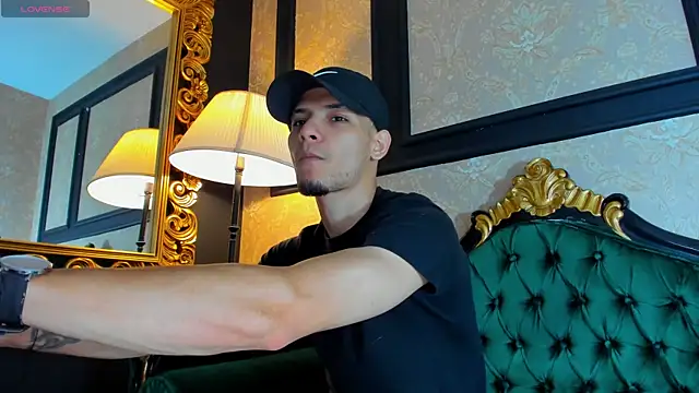 Snapshot of AlessandroKiing chatting on May 26, 2026, 9:13 pm AlessandroKiing online show from May 26, 2026, 9:13 pm