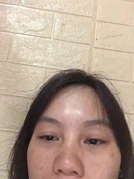 Snapshot of QuingLin chatting on October 17, 2025, 12:36 am QuingLin online show from October 17, 2025, 12:36 am