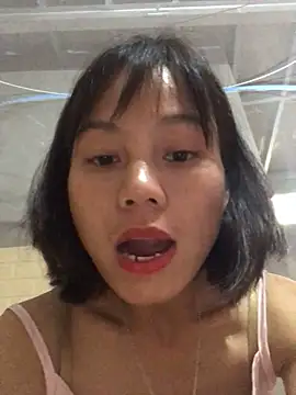 Snapshot of QuingLin chatting on October 15, 2025, 6:44 am QuingLin online show from October 15, 2025, 6:44 am