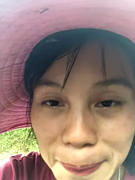 Snapshot of QuingLin chatting on October 4, 2025, 7:54 am QuingLin online show from October 4, 2025, 7:54 am