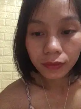 Snapshot of QuingLin chatting on September 18, 2025, 5:43 am QuingLin online show from September 18, 2025, 5:43 am