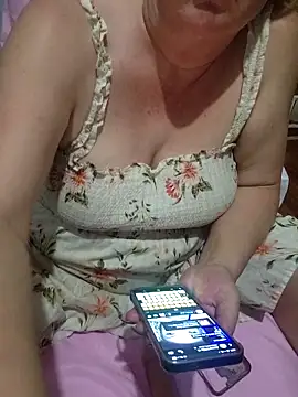 Sugarloveless online show from September 17, 2025, 11:40 pm