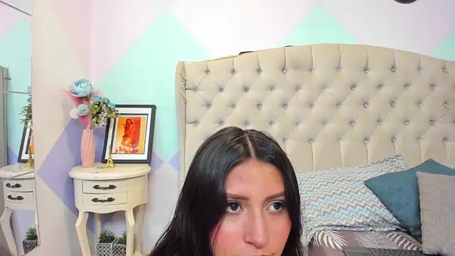 ZaharaSkylar online show from December 1, 2025, 11:55 am