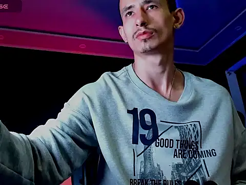 Damartinez27 online show from October 1, 2025, 9:03 am