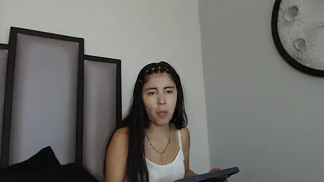 Lucy-23 online show from January 17, 2026, 4:49 am