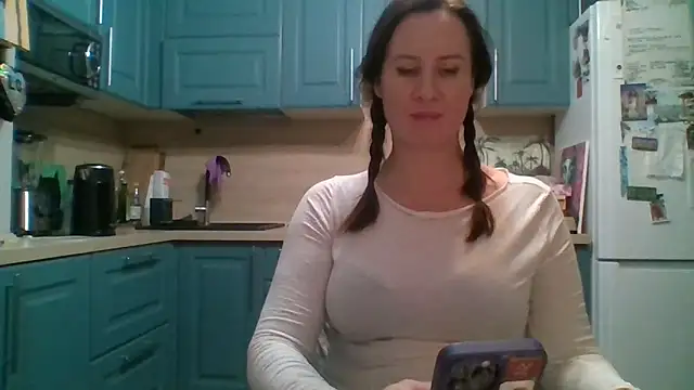 Snapshot of ALICAINWONDERLAND chatting on December 14, 2025, 5:40 pm ALICAINWONDERLAND online show from December 14, 2025, 5:40 pm