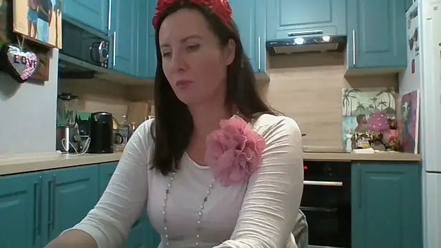 Snapshot of ALICAINWONDERLAND chatting on November 1, 2025, 4:56 pm ALICAINWONDERLAND online show from November 1, 2025, 4:56 pm