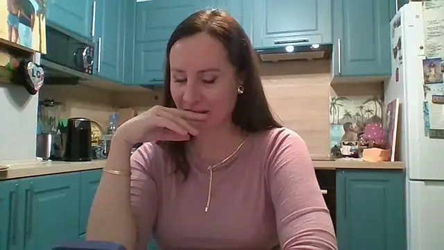 Snapshot of ALICAINWONDERLAND chatting on November 29, 2025, 3:56 pm ALICAINWONDERLAND online show from November 29, 2025, 3:56 pm