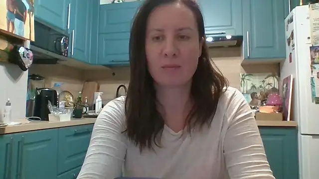 Snapshot of ALICAINWONDERLAND chatting on December 2, 2025, 6:09 pm ALICAINWONDERLAND online show from December 2, 2025, 6:09 pm