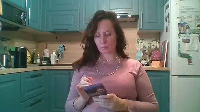 Snapshot of ALICAINWONDERLAND chatting on November 28, 2025, 5:57 pm ALICAINWONDERLAND online show from November 28, 2025, 5:57 pm