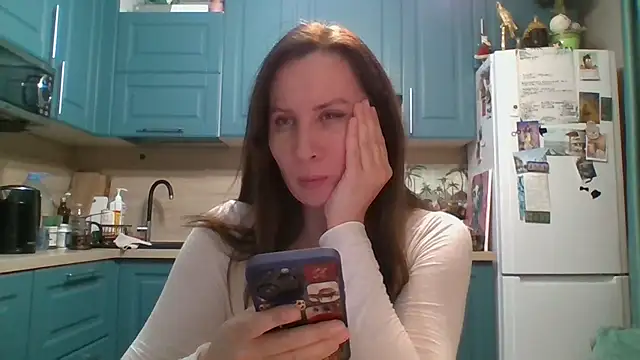 ALICAINWONDERLAND online show from February 25, 2026, 6:19 pm