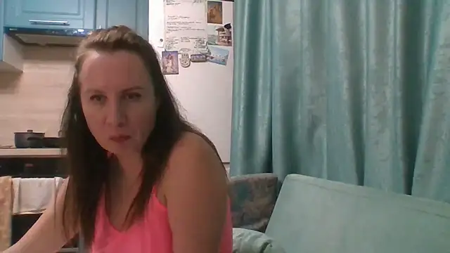 ALICAINWONDERLAND online show from April 18, 2026, 7:51 pm