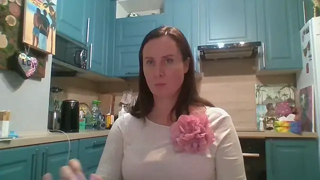 Snapshot of ALICAINWONDERLAND chatting on November 4, 2025, 5:28 pm ALICAINWONDERLAND online show from November 4, 2025, 5:28 pm