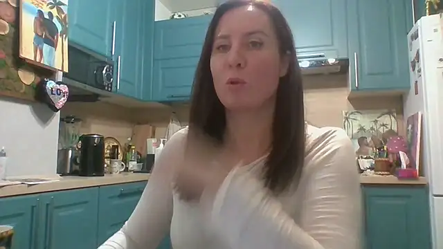 Snapshot of ALICAINWONDERLAND chatting on November 19, 2025, 5:57 pm ALICAINWONDERLAND online show from November 19, 2025, 5:57 pm