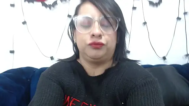 Snapshot of Naia69 chatting on November 21, 2025, 11:31 am Naia69 online show from November 21, 2025, 11:31 am