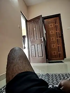 Snapshot of Mr_Batting_Man chatting on October 18, 2025, 2:35 am Mr Batting Man online show from October 18, 2025, 2:35 am