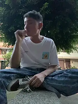 elfernh online show from October 7, 2025, 10:55 pm