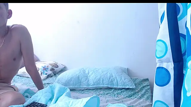 elfernh online show from September 9, 2025, 6:39 pm