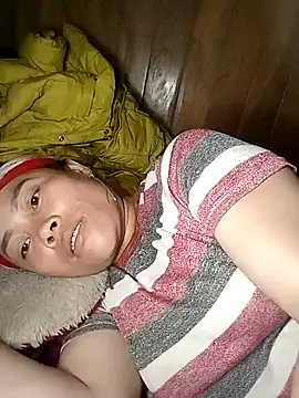 CoMay003 online show from February 14, 2026, 9:09 am