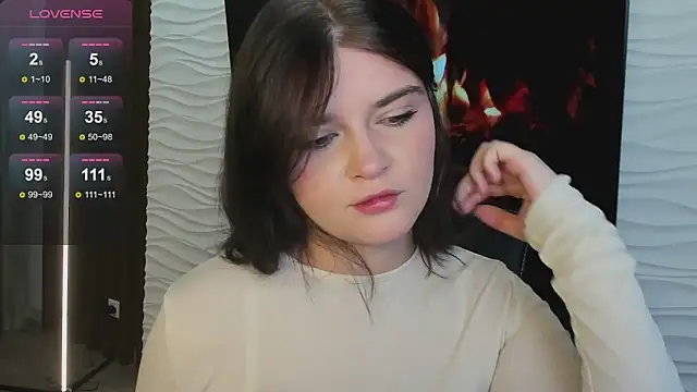 MoriGirl online show from September 13, 2025, 1:11 pm