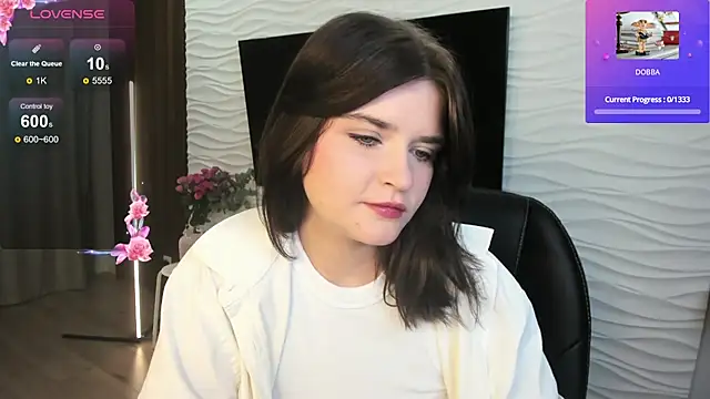 MoriGirl online show from September 24, 2025, 1:06 pm